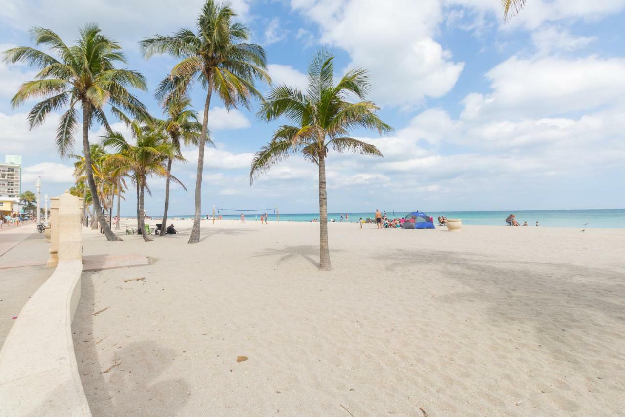 670 Partial Ocean View Hollywood Beach Дания-Бич Экстерьер фото