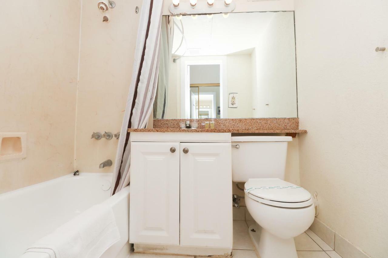 670 Partial Ocean View Hollywood Beach Дания-Бич Экстерьер фото